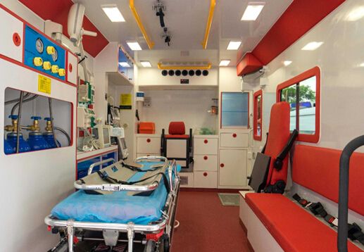 千裏護送，轉運救護車帶動救護車廠家發展02